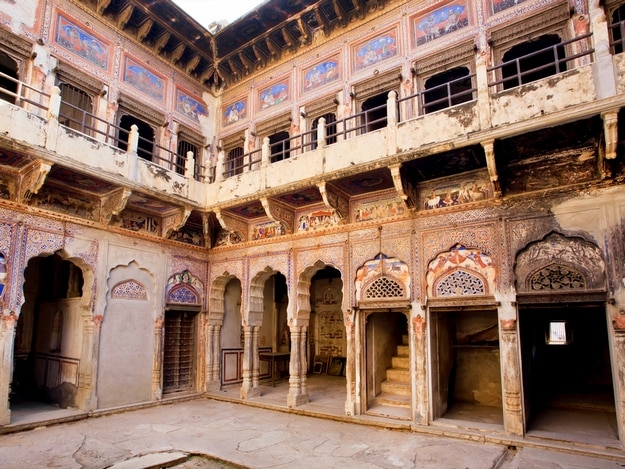 Fascinating Story Of The Abandoned Havelis Of Shekhawati In Rajasthan