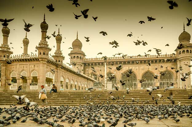 Mecca-Masjid-Hyderabad