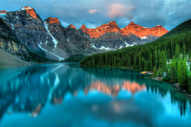 moraine lake canada