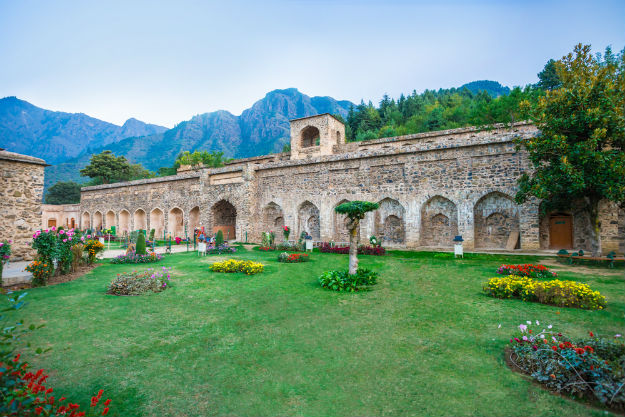 pari mahal srinagar