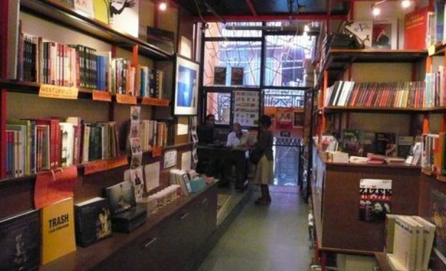 _yodakin_bookstore_top