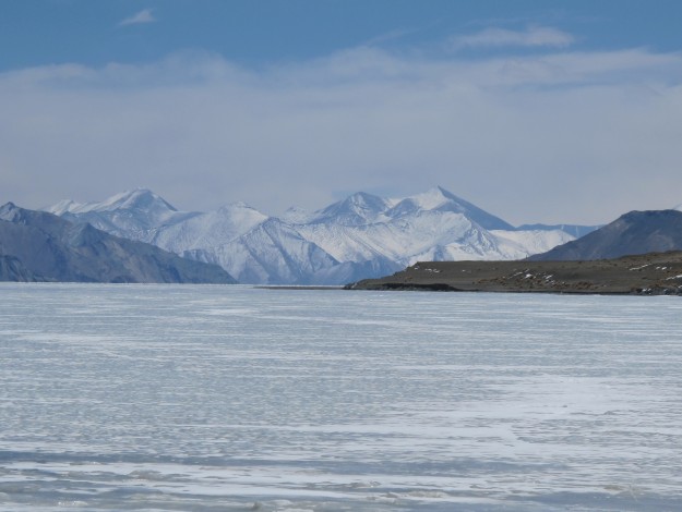 Frozen_Pangong_Lake