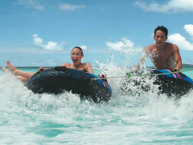 malaika-arora-khan-hot-photos-maldives-resort9