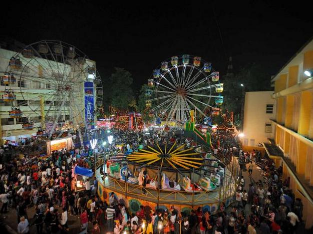 mount-mary-church-bandra-fair4