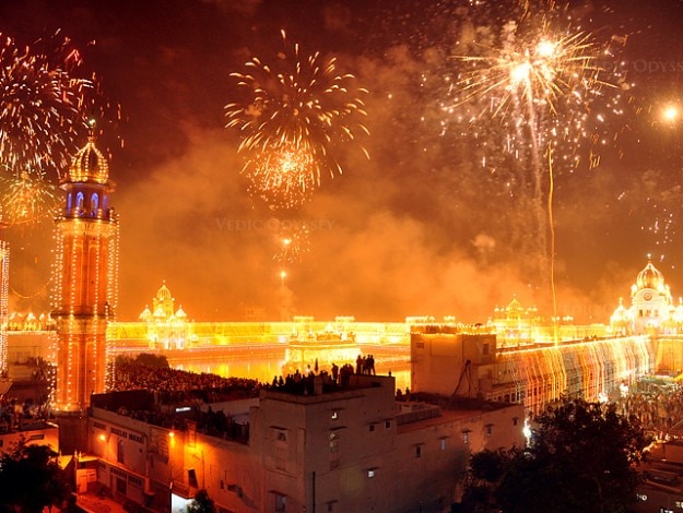 Diwali_fireworks_delhi