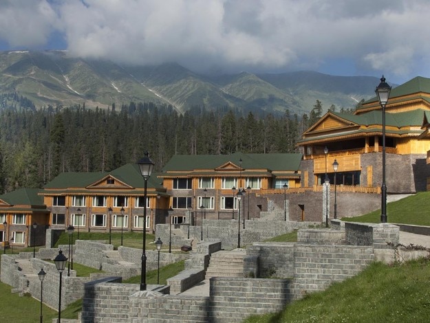 The Khyber Himalayan Resort & Spa, Gulmarg (Kashmir)