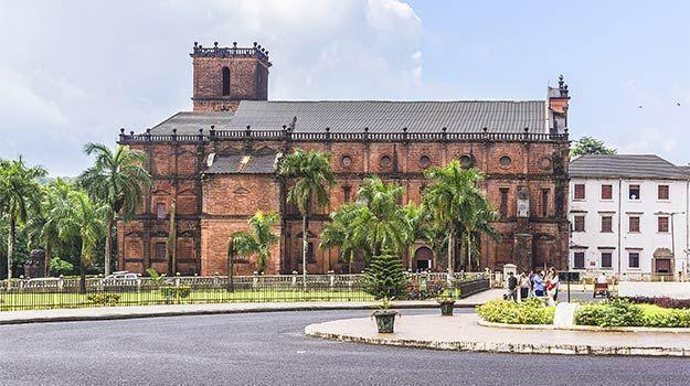 Basilica-of-Bom-Jesus-Goa