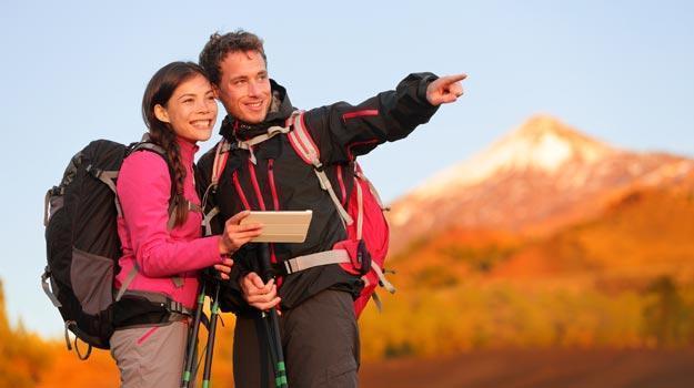 Travel-apps-couple