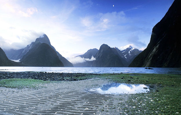 milford-sound-new-zealand-600