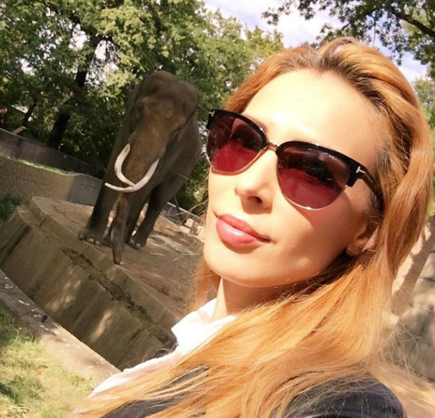 Iulia 9