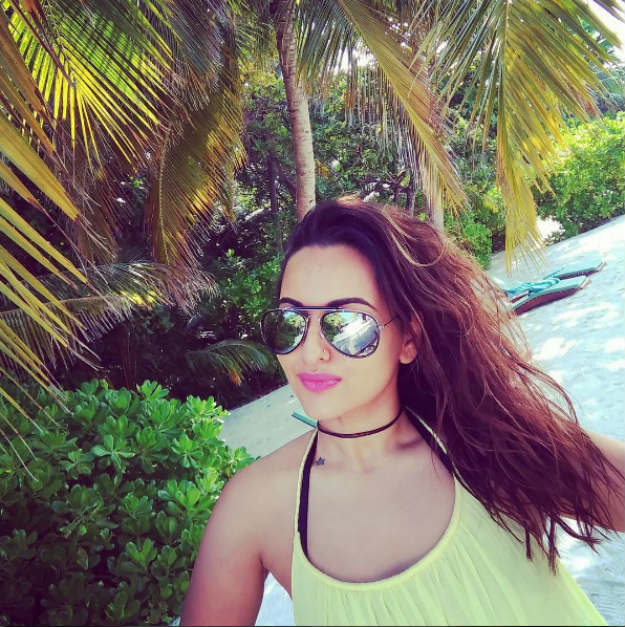 Photos Of Sonakshi Sinha Chilling In Maldives Will Drive Your Blues Away