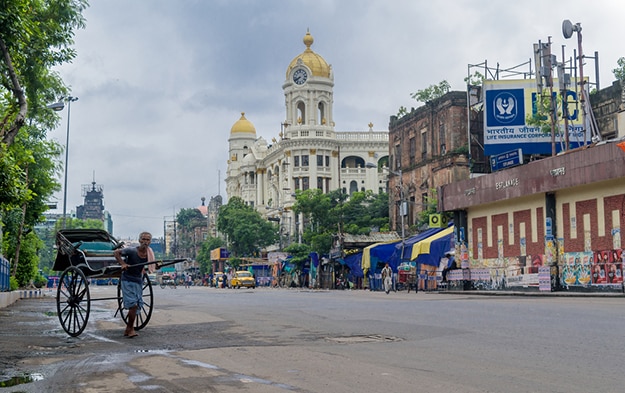 Kolkata - rickshaw Victoria Memorial