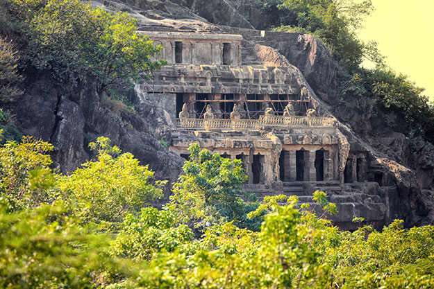 Undavalli caves Vijayawada 3