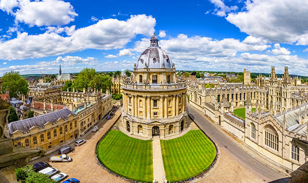 England streets of Oxford photo