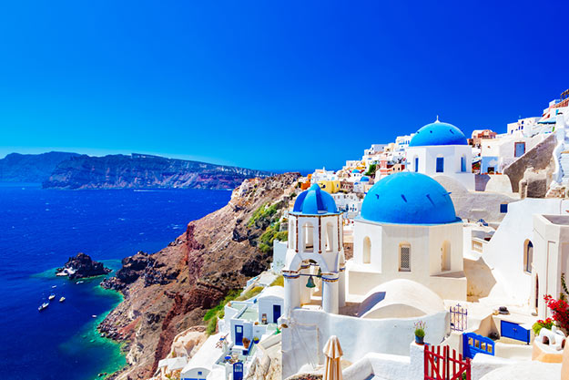 Stunning Photos of Santorini in Greece Show Why Honeymooners Love This ...