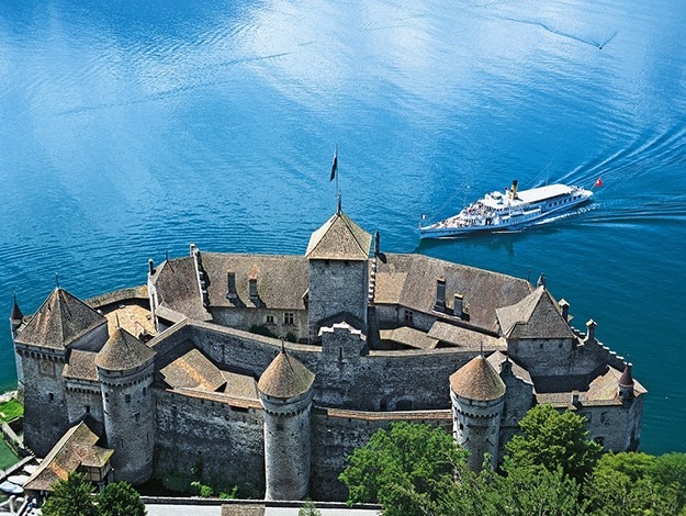 Boat-ride-to-the-world-famous-Chateau-de-Chillon-near-Lake-Geneva