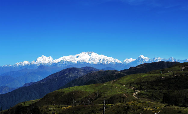 Stunning Photos of Sandakphu That’ll Tempt You to Go Trekking This ...