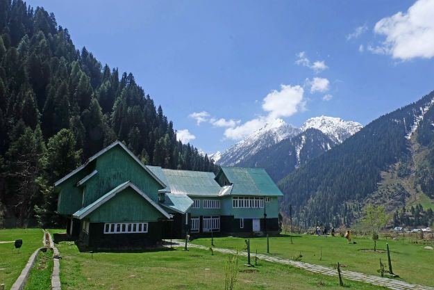 Aru Valley photo 11