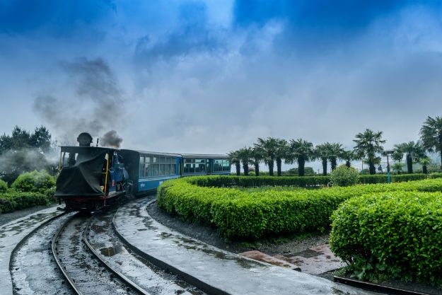 Darjeeling train