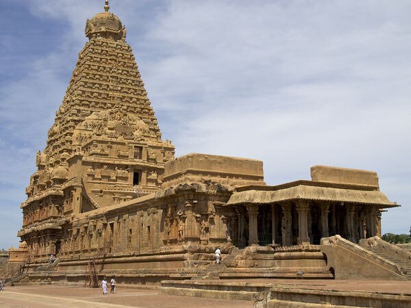 Brihadeeshwara Temple - Thanjavur - Tamil-Nadu: Photos of Thanjavur ...