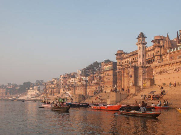 Munshi Ghat at Varanasi - Varanasi - Uttar-Pradesh: Photos of Varanasi ...