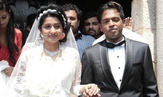 Meera Jasmine gets married to Anil John Titus amid police protection