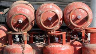 CNG rate reduced to Rs.15/kg, PNG by Rs.5/kg