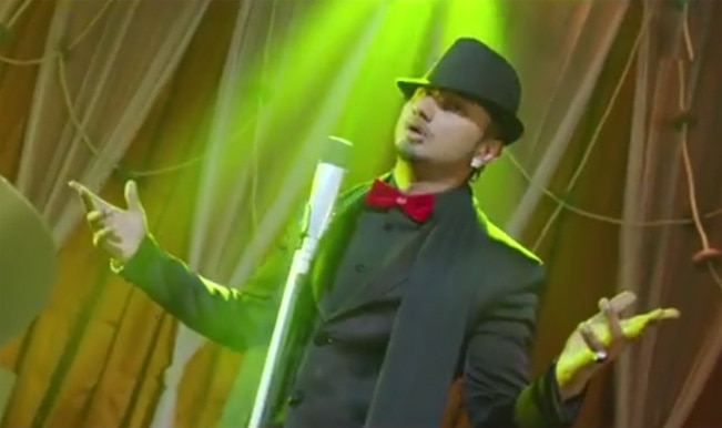 'Hai Apna Dil' song from 'The Xpose': Himesh successfully ruins the classic