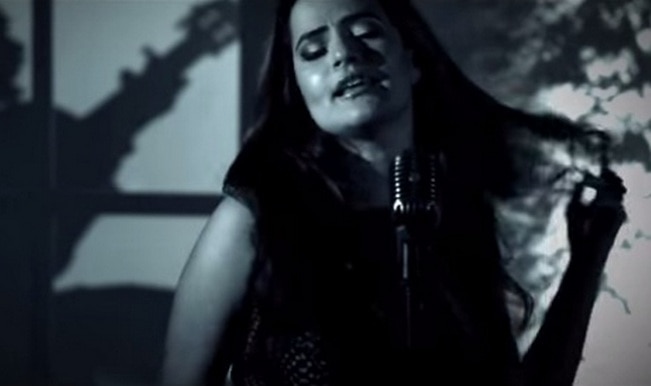 Purani Jeans song Dil Aaj Kal Unplugged: Sona Mohapatra's voice is smooth as silk!