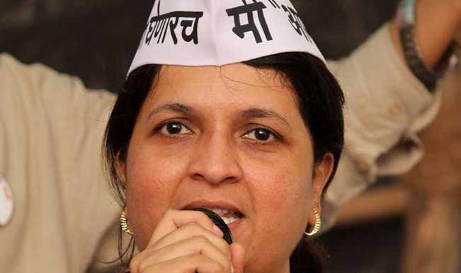 Aam Aadmi Party leader Anjali Damania pulls back her resignation letter