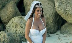 Motherhood keeps Katie Price away from make-up