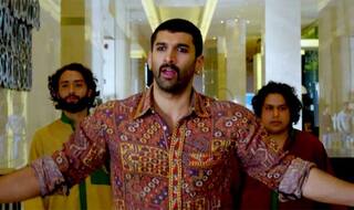 Aditya Roy Kapur wears surma-Do you like the dude's smokey eyes?