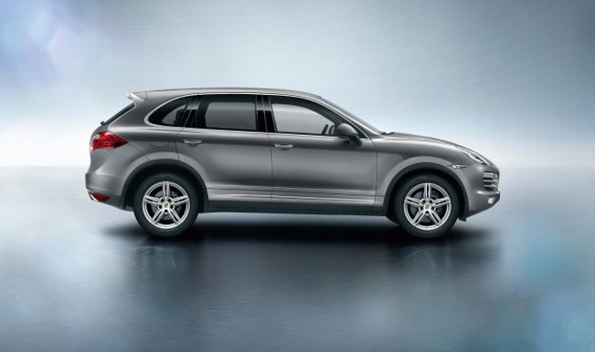 Porsche drives in Cayenne Diesel Platinum at Rs 86.5 lakh