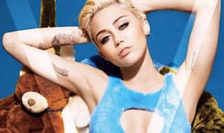 Miley Cyrus poses nude for V Magazine