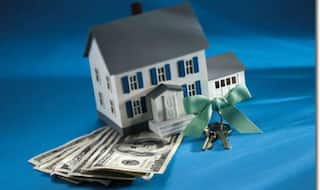 Good Time For Buyers as Home Loan Interest Rates to Remain at All-Time Low | Details Here