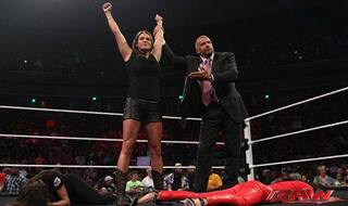 Monday Night Raw review: Stephanie McMahon and Brie Bella steal the show!