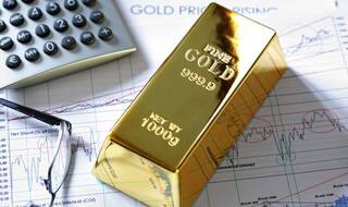 Gold, silver tumble on global cues
