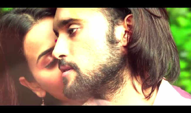 Desi Kattey Video Song Albeliya: Tia Bajpai and Akhil Kapur’s prosaic chemistry adds no romantic value