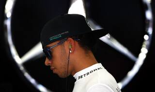 Lewis Hamilton wins Italian Grand Prix after Nico Rosberg slips