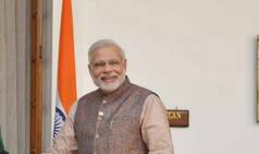 Narendra Modi meets Brunei Sultan, Singapore Prime Minister