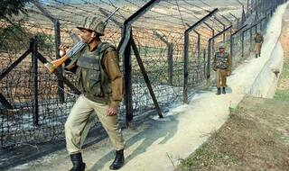 भारत, बांग्लादेश के सैनिकों ने विजय दिवस मनाया