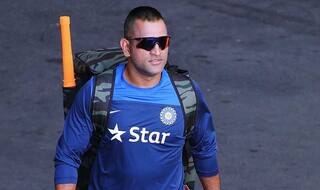MS Dhoni Retires from Test Cricket: Twitter erupts in shock and relief