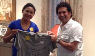 Sachin Tendulkar meets boxer Sarita Devi