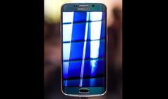 Mobile World Congress 2015: Samsung unveils curved screen Galaxy S6 Edge