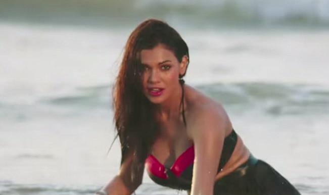 Neha Kakkar Ki Sexi Video Full Hd - Neha Videos | Latest & Exclusive Videos of Neha | Neha Video ...