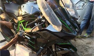 MS Dhoni adds Kawasaki Ninja H2 to his bike collection; posts picture on Instagram, Facebook