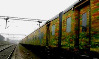 Indian Railways: राजधानी और शताब्दी में फिर से ले सकेंगे जायकेदार खाने का मजा, जानें - कब से शुरू हो रही है सुविधा?