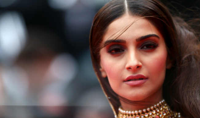 Sonam Kapoor opens India Bridal Fashion Week 2015