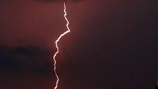 Heat, lightning kills two in Karnataka