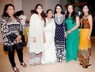 Asha Bhosle & Padmini Kolhapure support Poonam Dhillon's Charity Event for farmers!